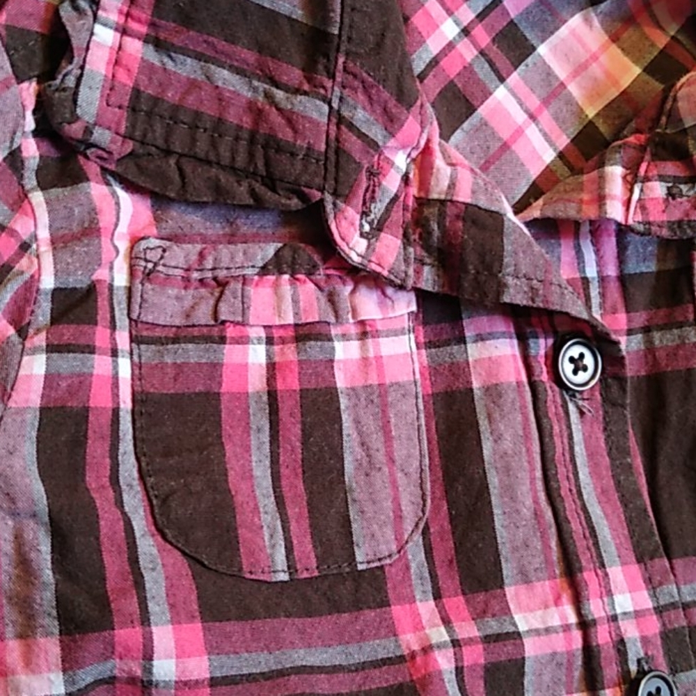 4T button down - Picture 4 of 4